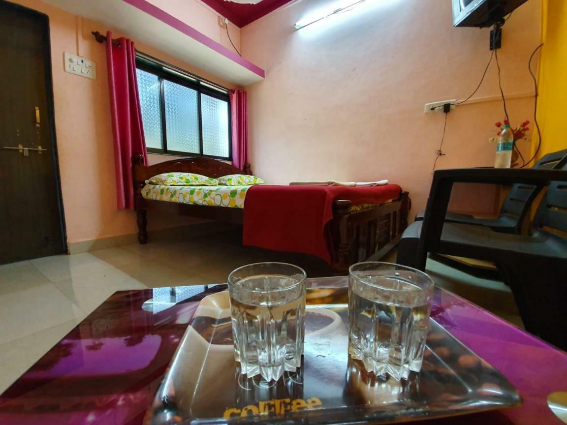 Serina House Mālvan Buitenkant foto