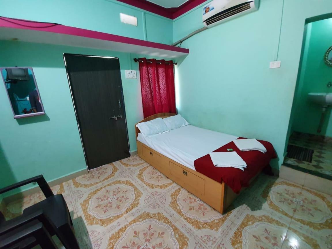 Serina House Mālvan Buitenkant foto